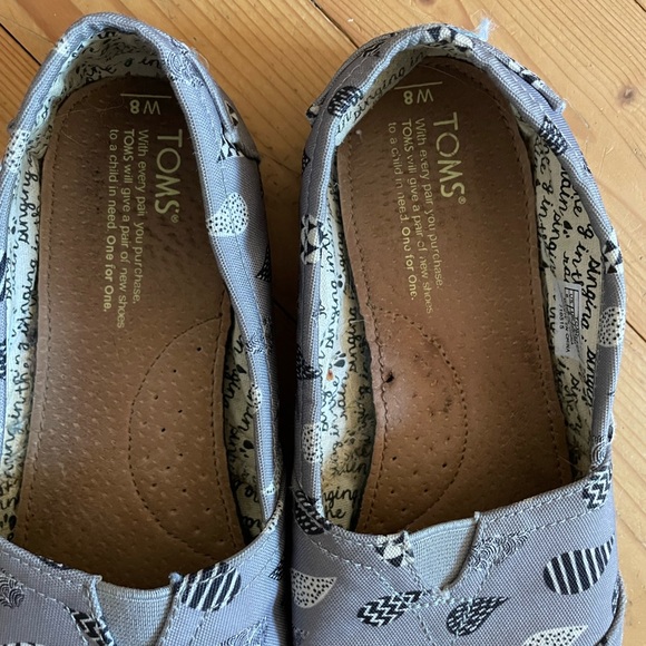 TOMS Raindrop Canvas Slip-ons - Picture 5 of 5